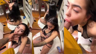 Mc Mirella Chupando o Pau Grosso do Dynho Alves