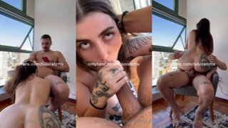 Tatuada Lulu Valotta Mamando e Cavalgando na Rola do Macho